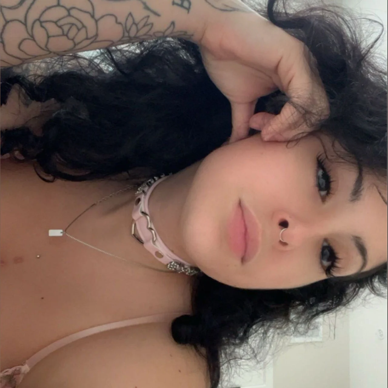 Fvckhvney - OnlyFans model