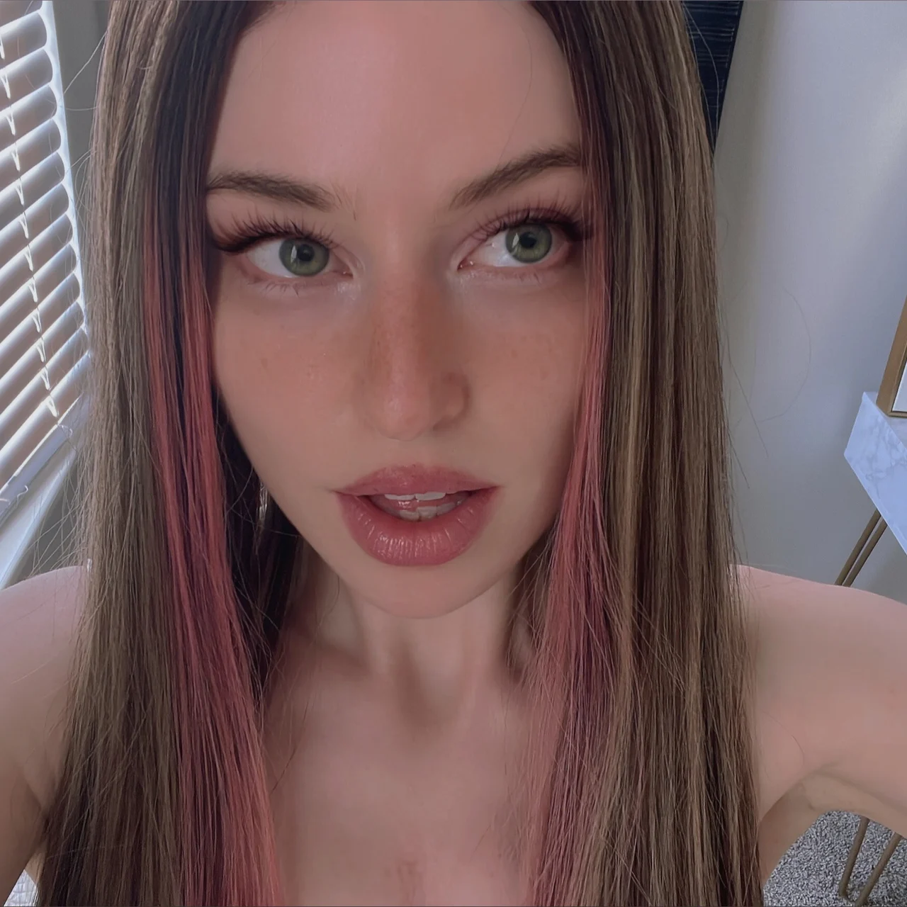 G baby - OnlyFans model