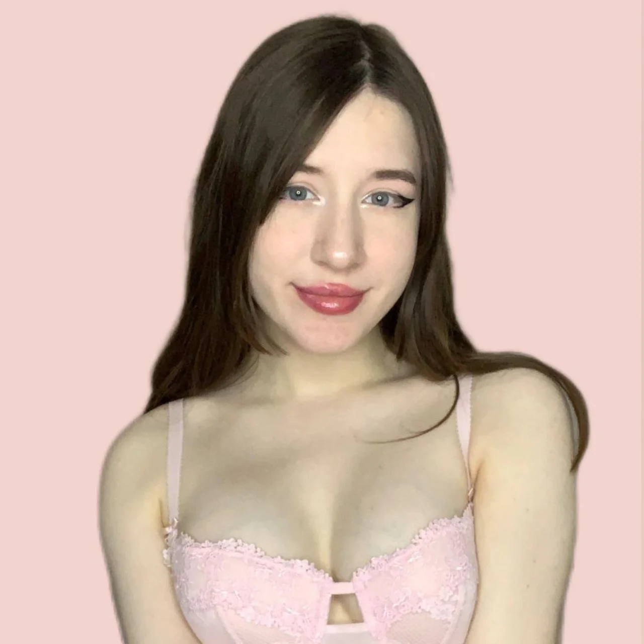 𝓐𝓷𝓲𝓴𝓪 - OnlyFans model