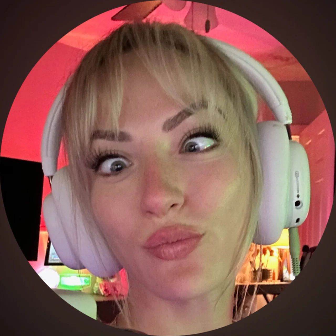 ModernGomorrah - OnlyFans model