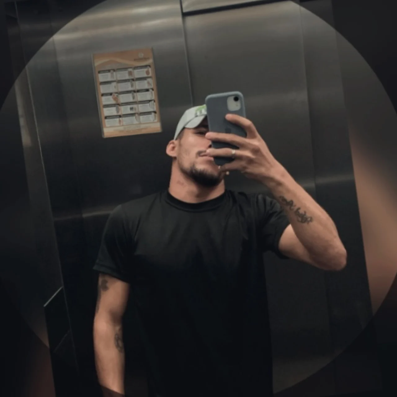 Gutozinhovip - OnlyFans model
