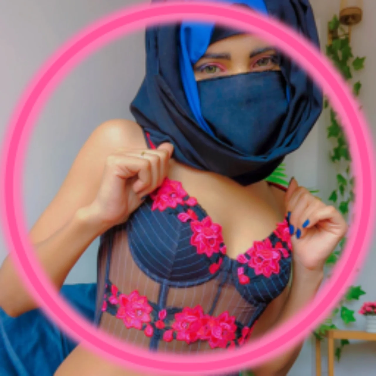 Halima(19)💕🇨🇦 ur College Hijabi👩🏽‍🎓😈🧕🏽😇 - OnlyFans model