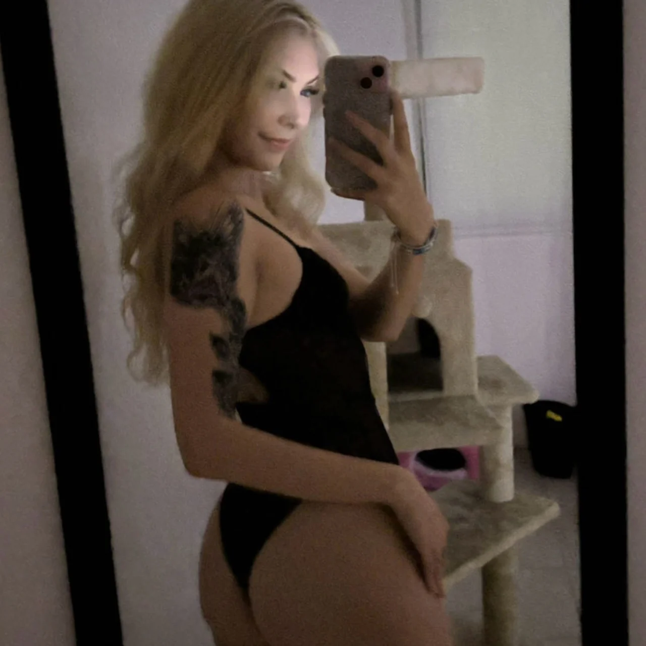 halz <3 - OnlyFans model