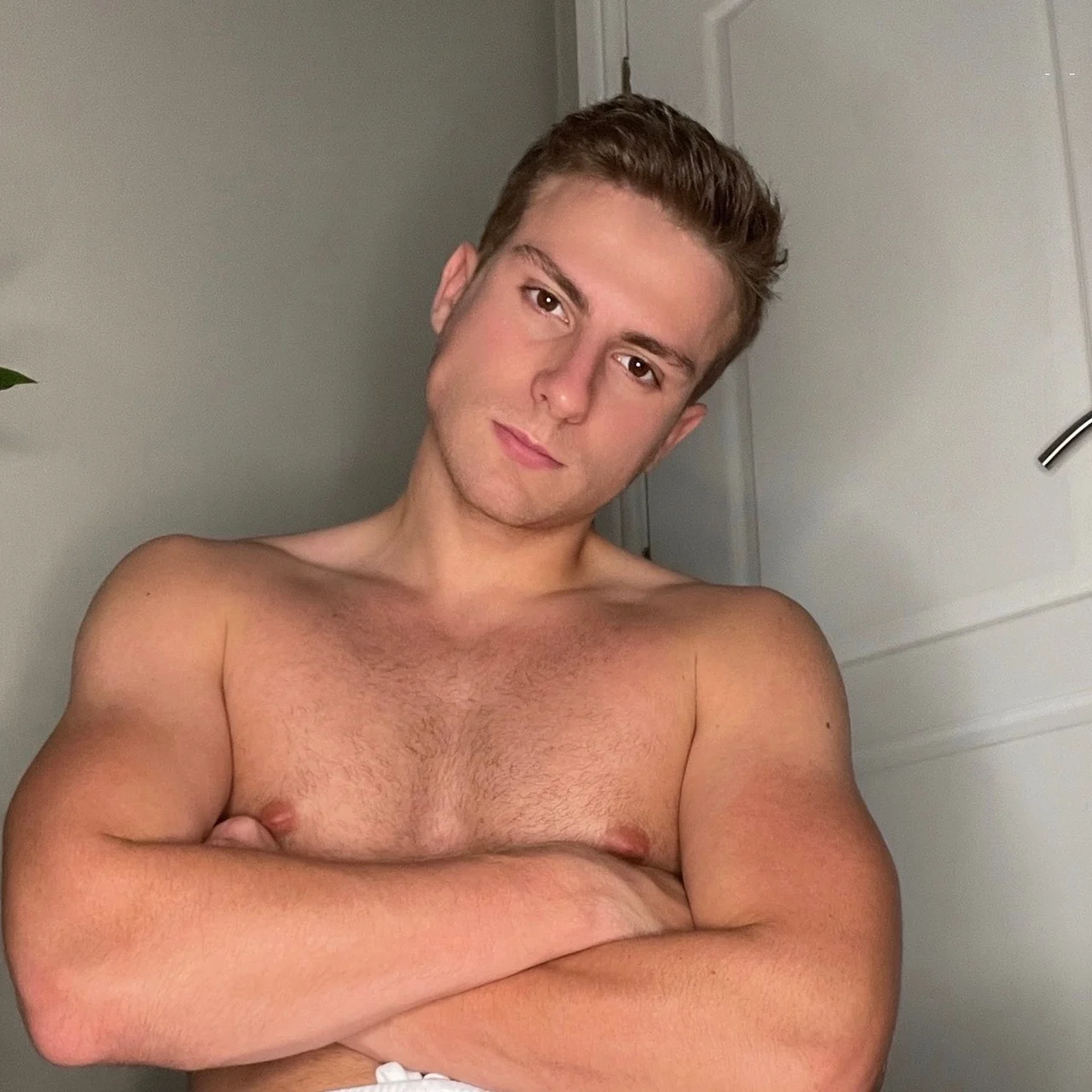 Handsome Hunk - OnlyFans model