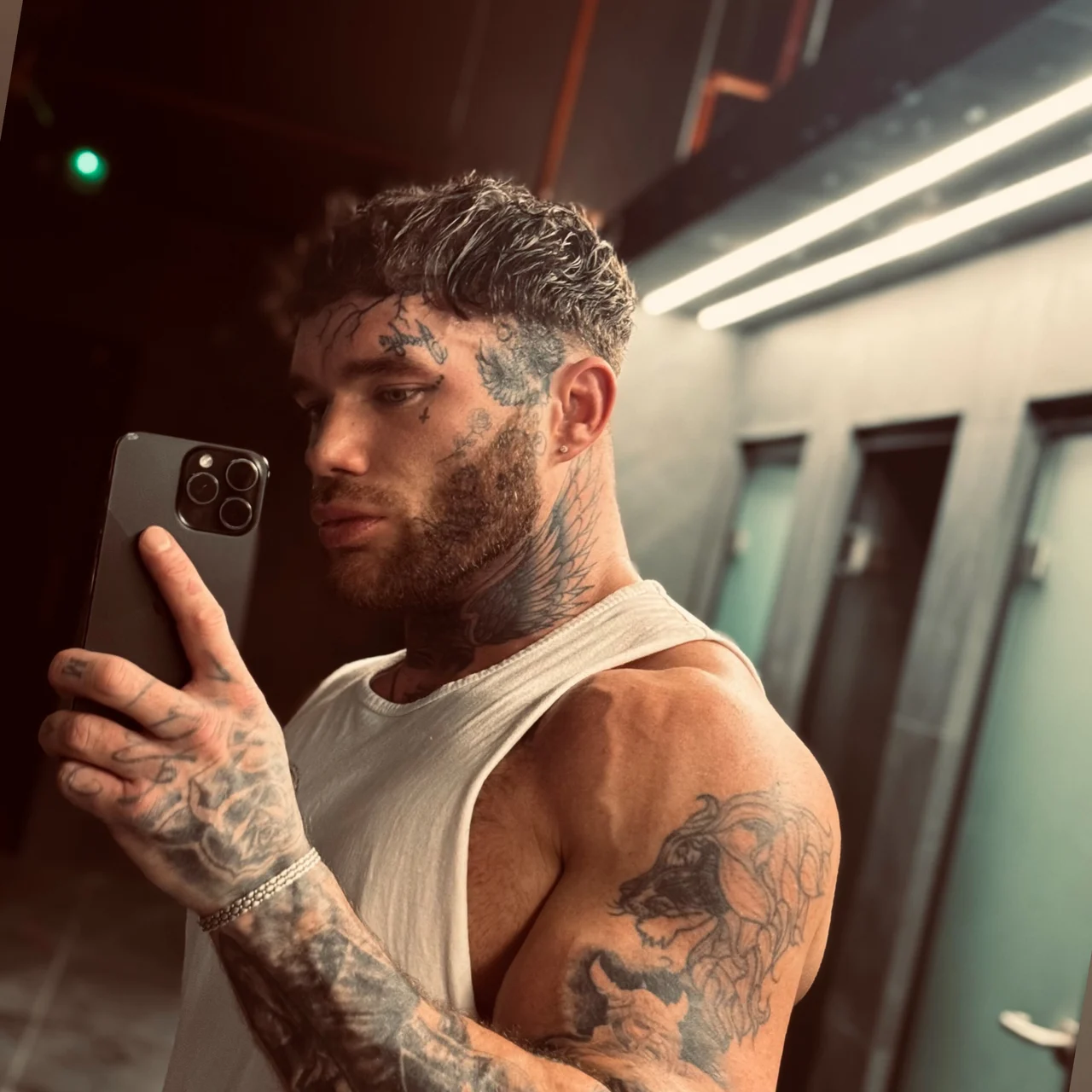 HART - OnlyFans model