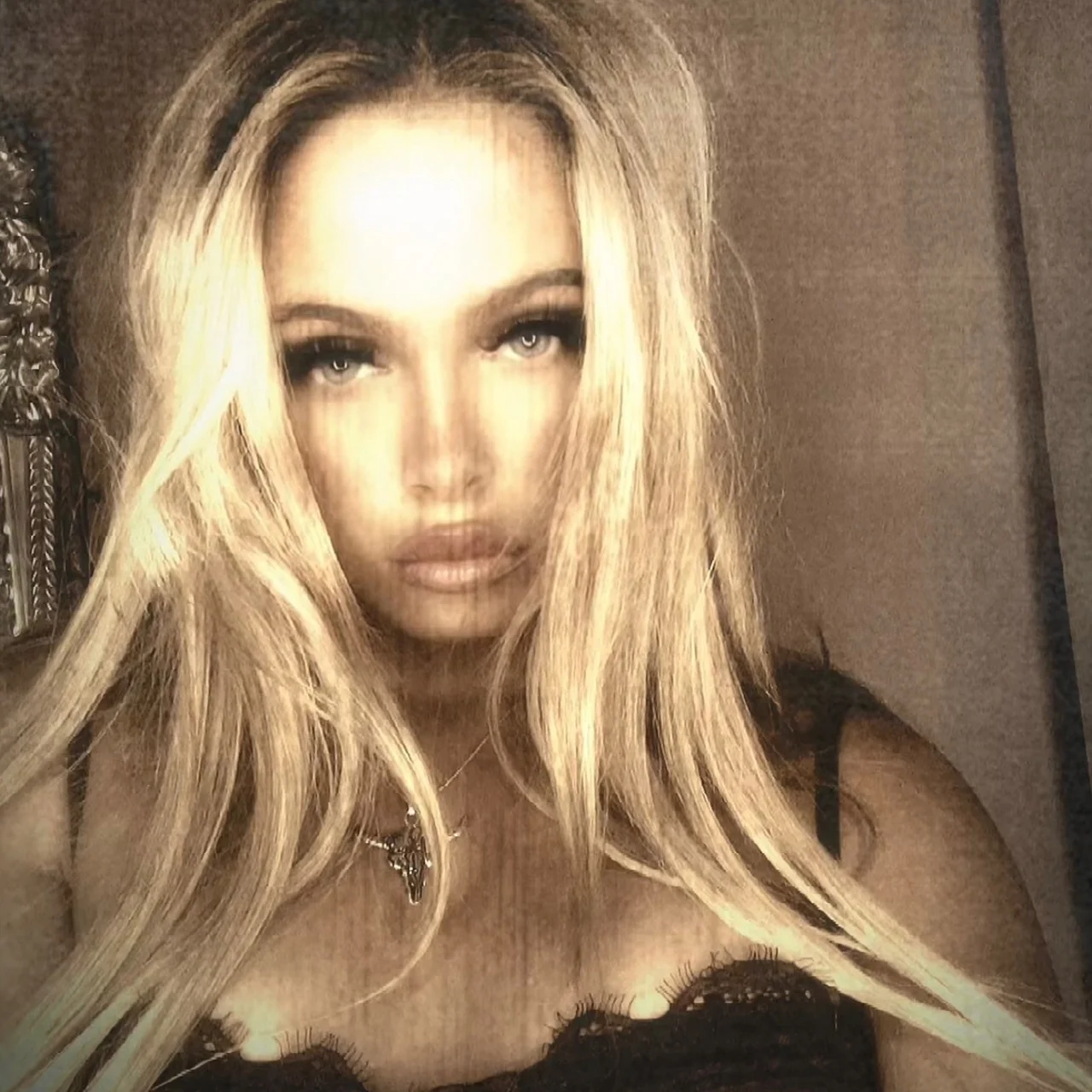 Farmer Barbie💜😈 - OnlyFans model