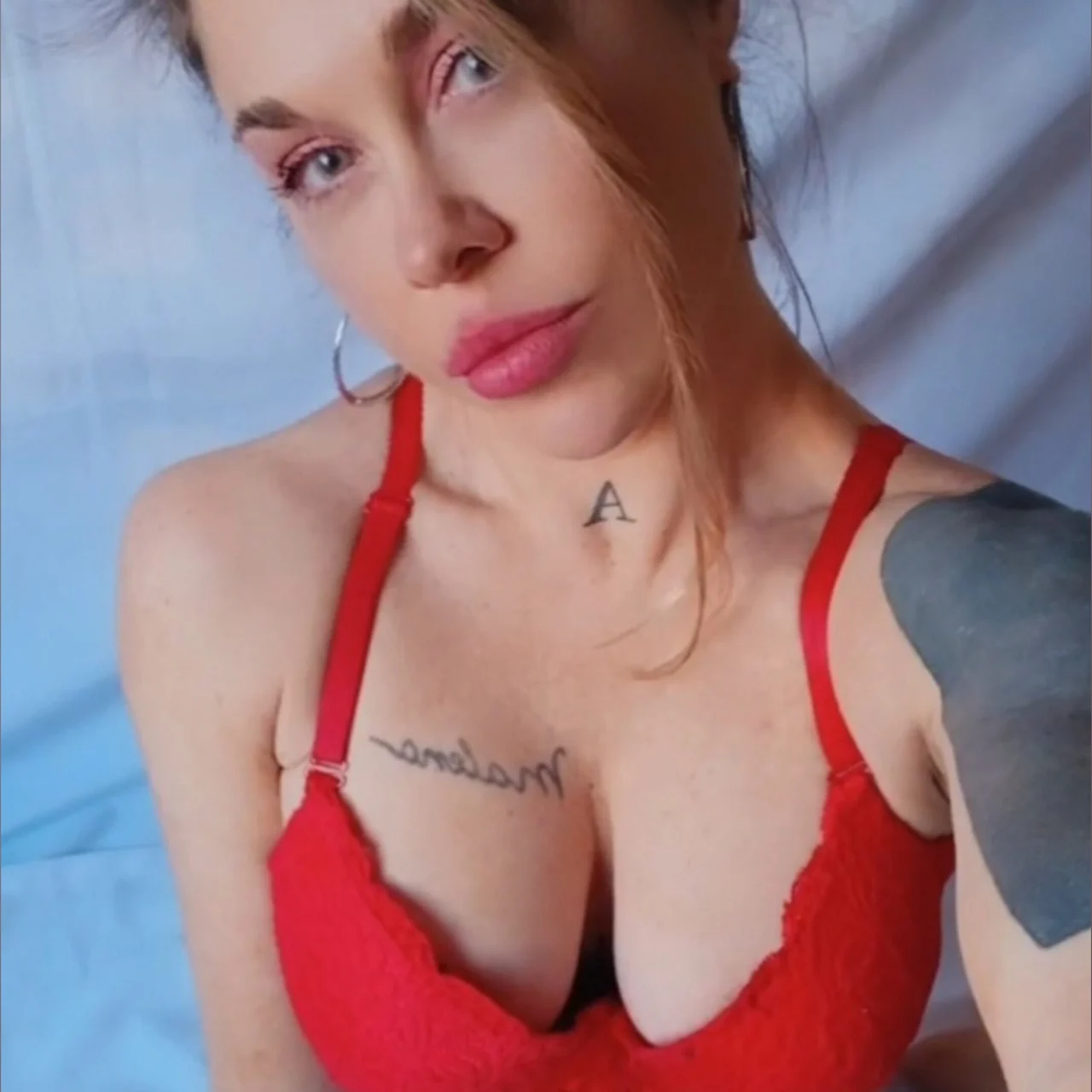Helena - OnlyFans model
