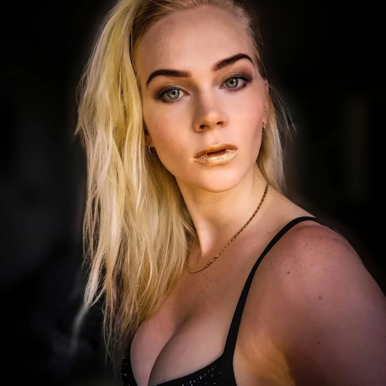 Helen - OnlyFans model