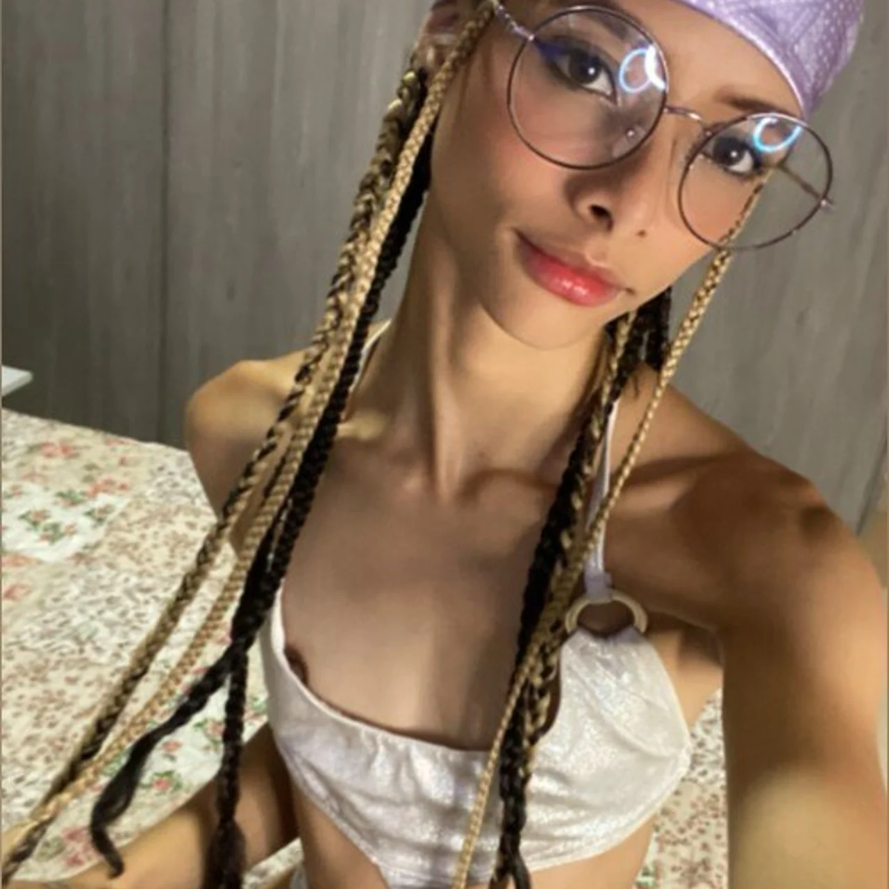 Honey Moon - OnlyFans model