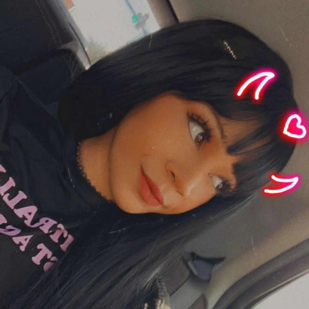 Honey x B - OnlyFans model