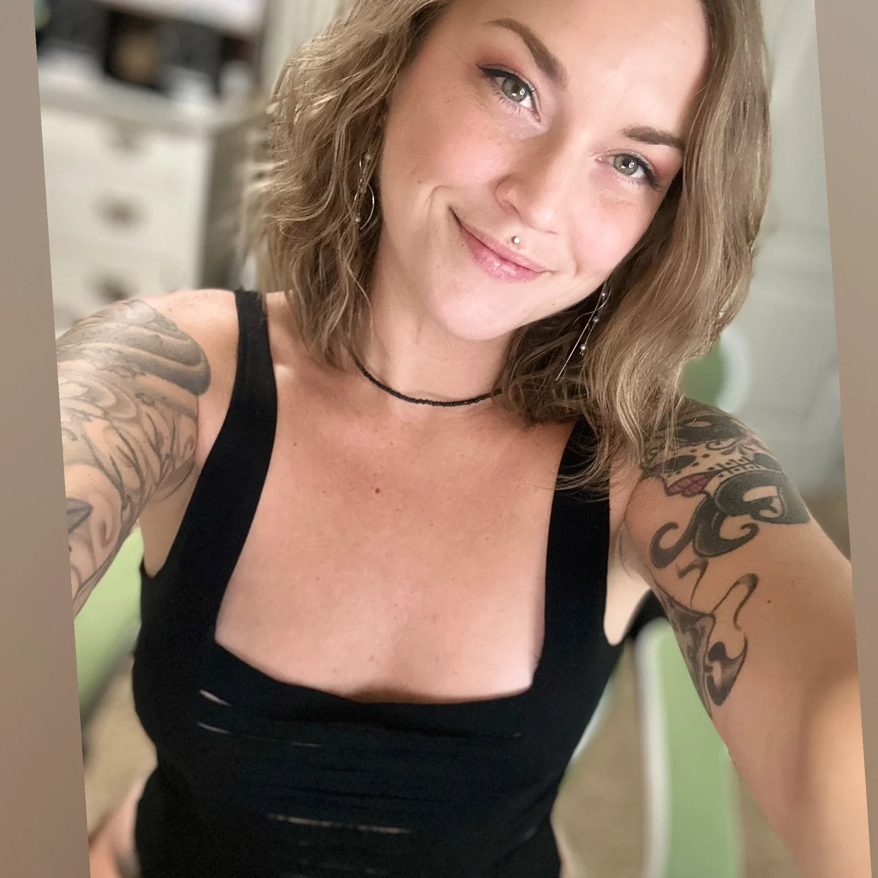 Mollie Rose! ๐ณ๐ค - OnlyFans model