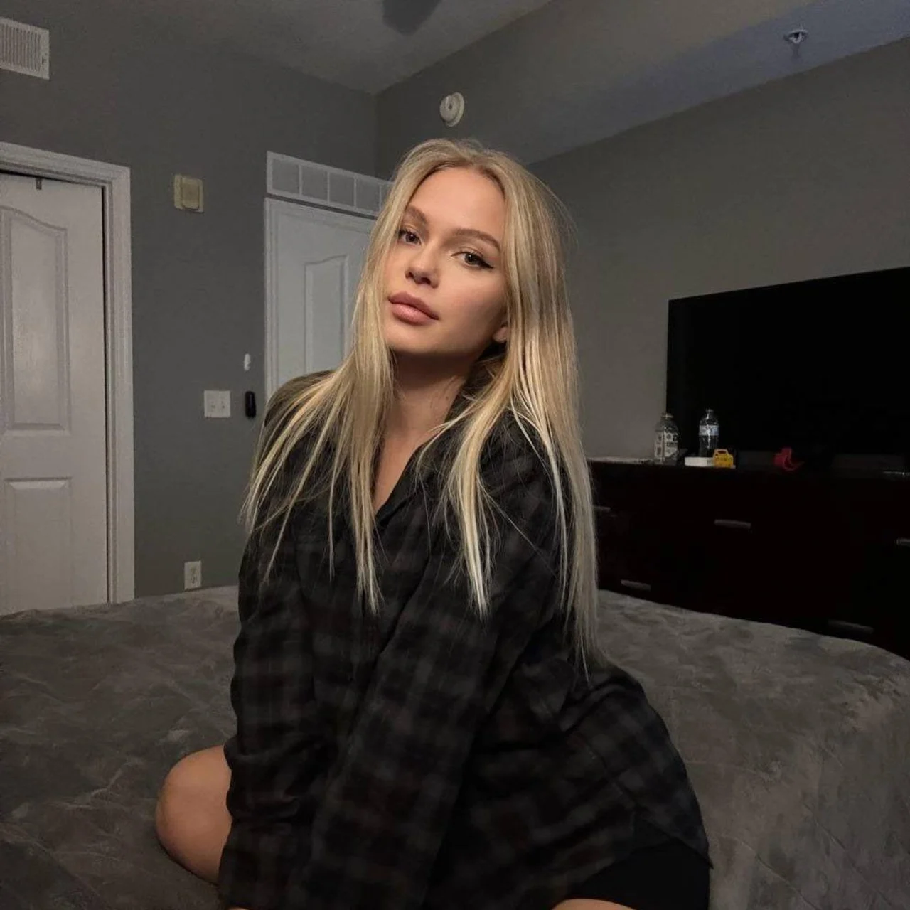 𝐌𝐈𝐀 - OnlyFans model