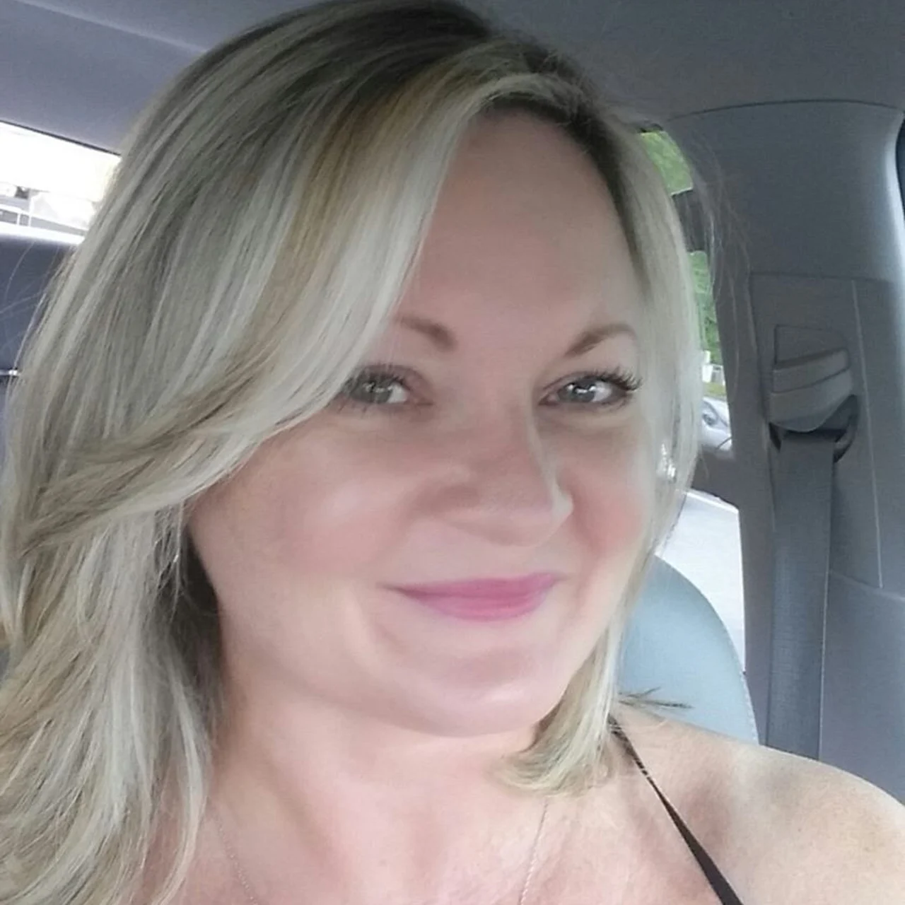 โ TARAโ - OnlyFans model