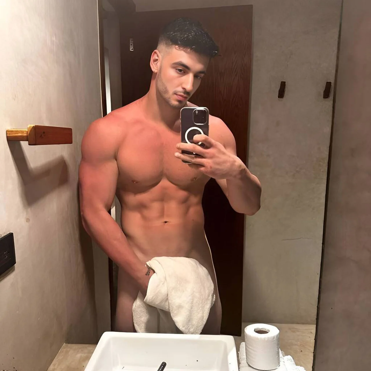 Bradley HUNK - OnlyFans model