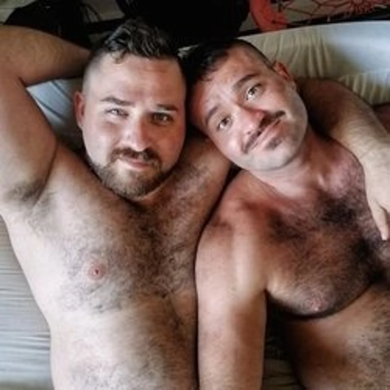 huzzbearz - OnlyFans model