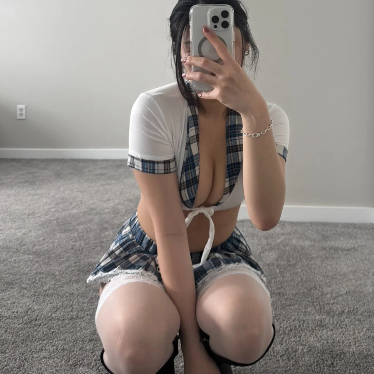 HYUN <3 - OnlyFans model