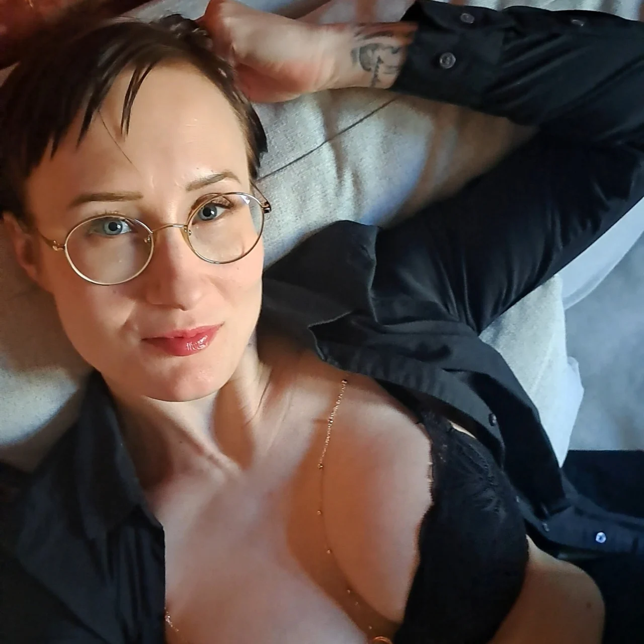IlonaTql - OnlyFans model