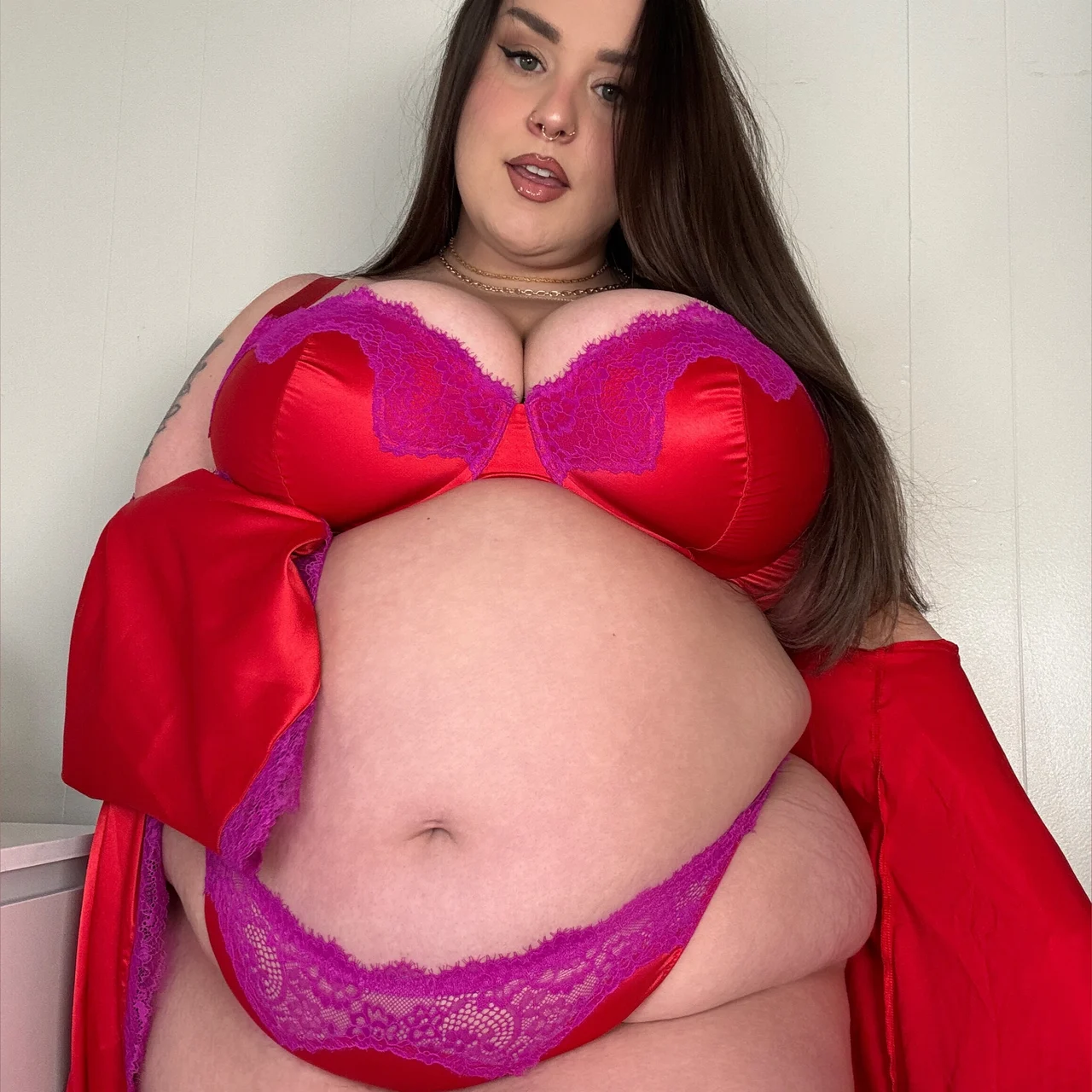 Caroline Quinn - OnlyFans model