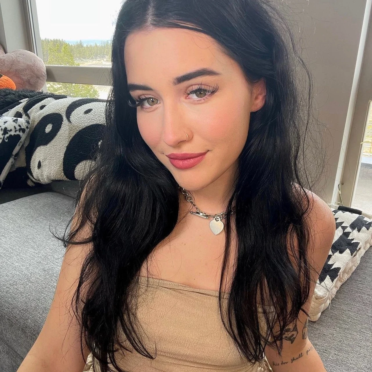 Cara Campbell - OnlyFans model