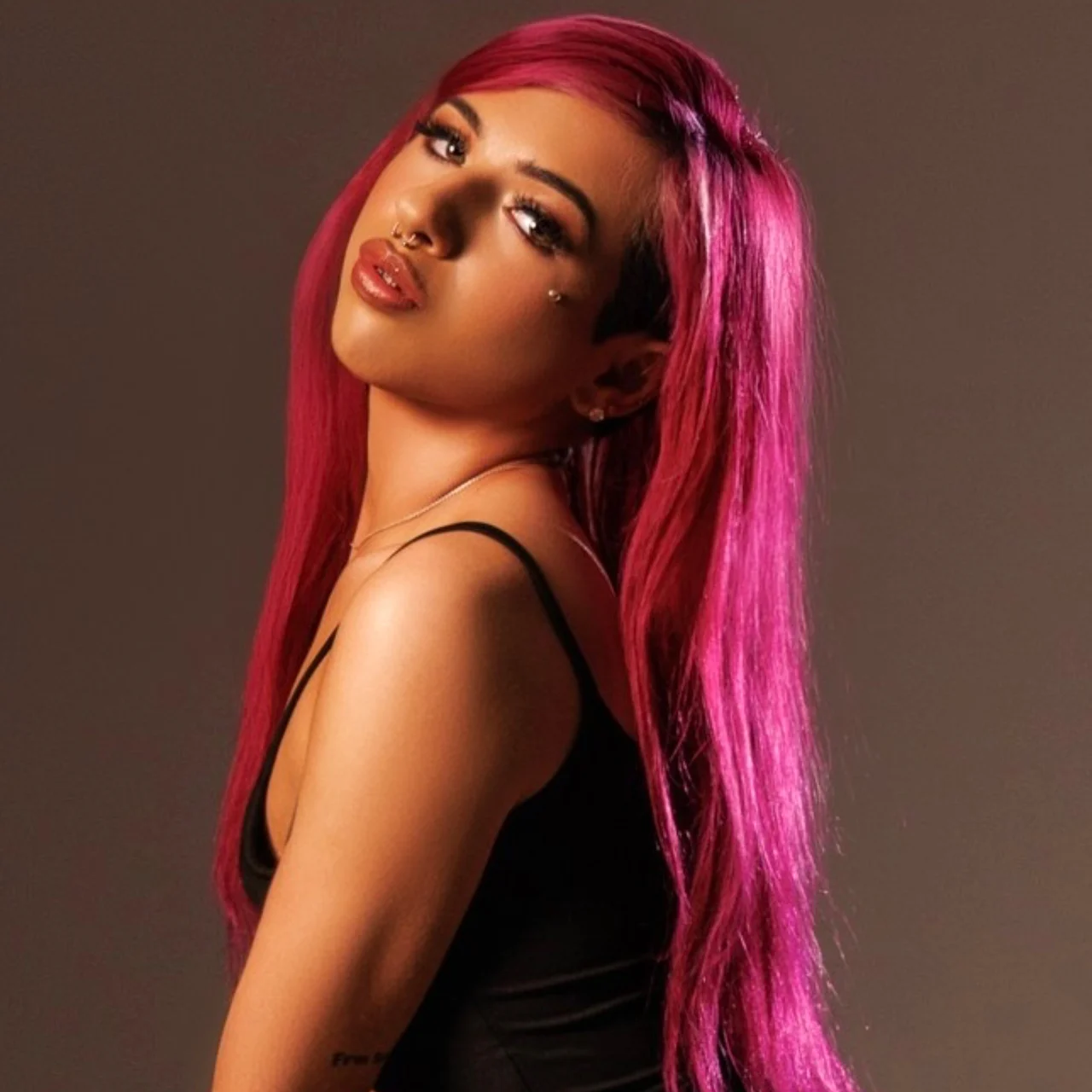 Shellyโs๐ PPV Page - OnlyFans model