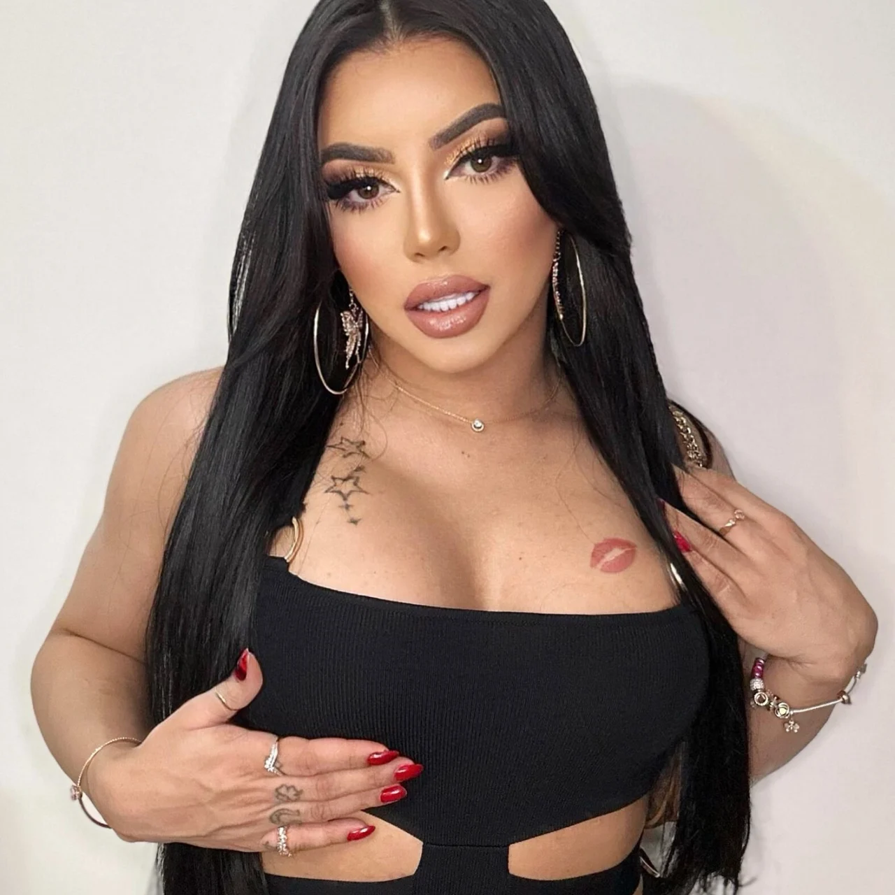 🔥Isabela Muniz UK🍑🍆 - OnlyFans model