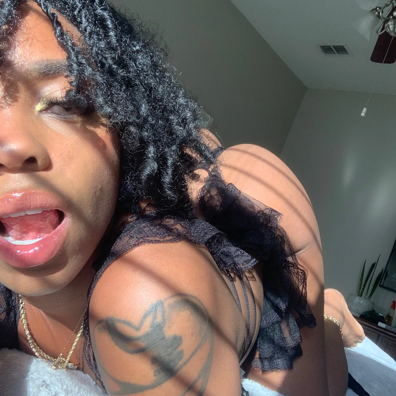 Italybae - OnlyFans model