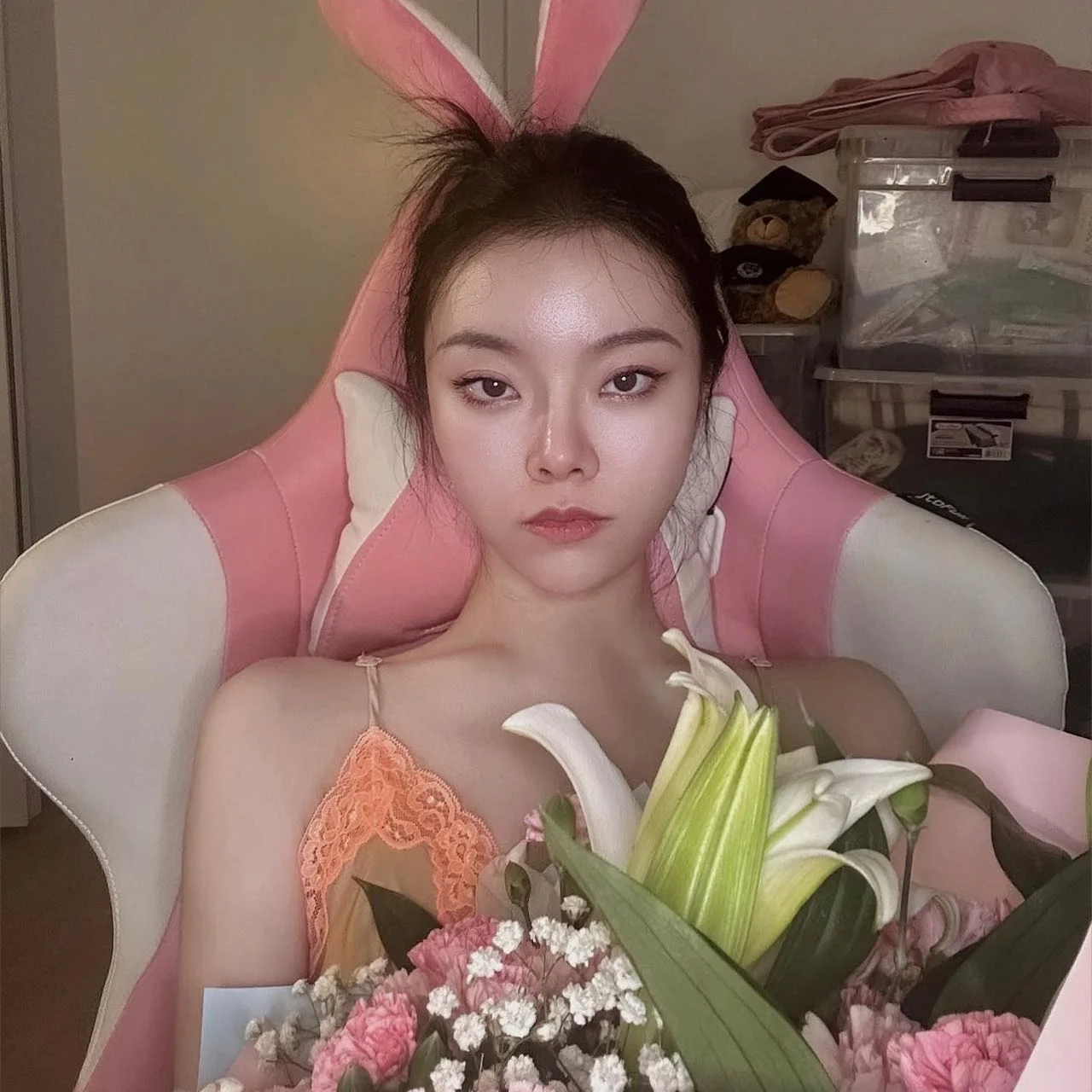 Hi I am Ella 艾拉 - OnlyFans model