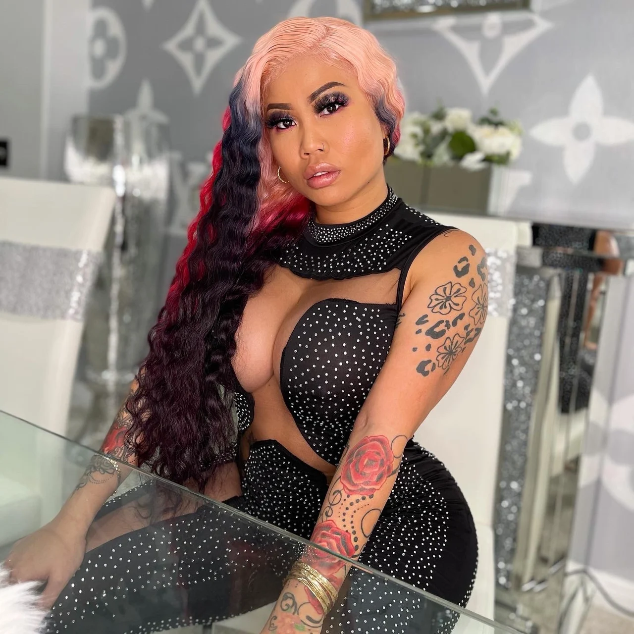 LovelyMimi - OnlyFans model