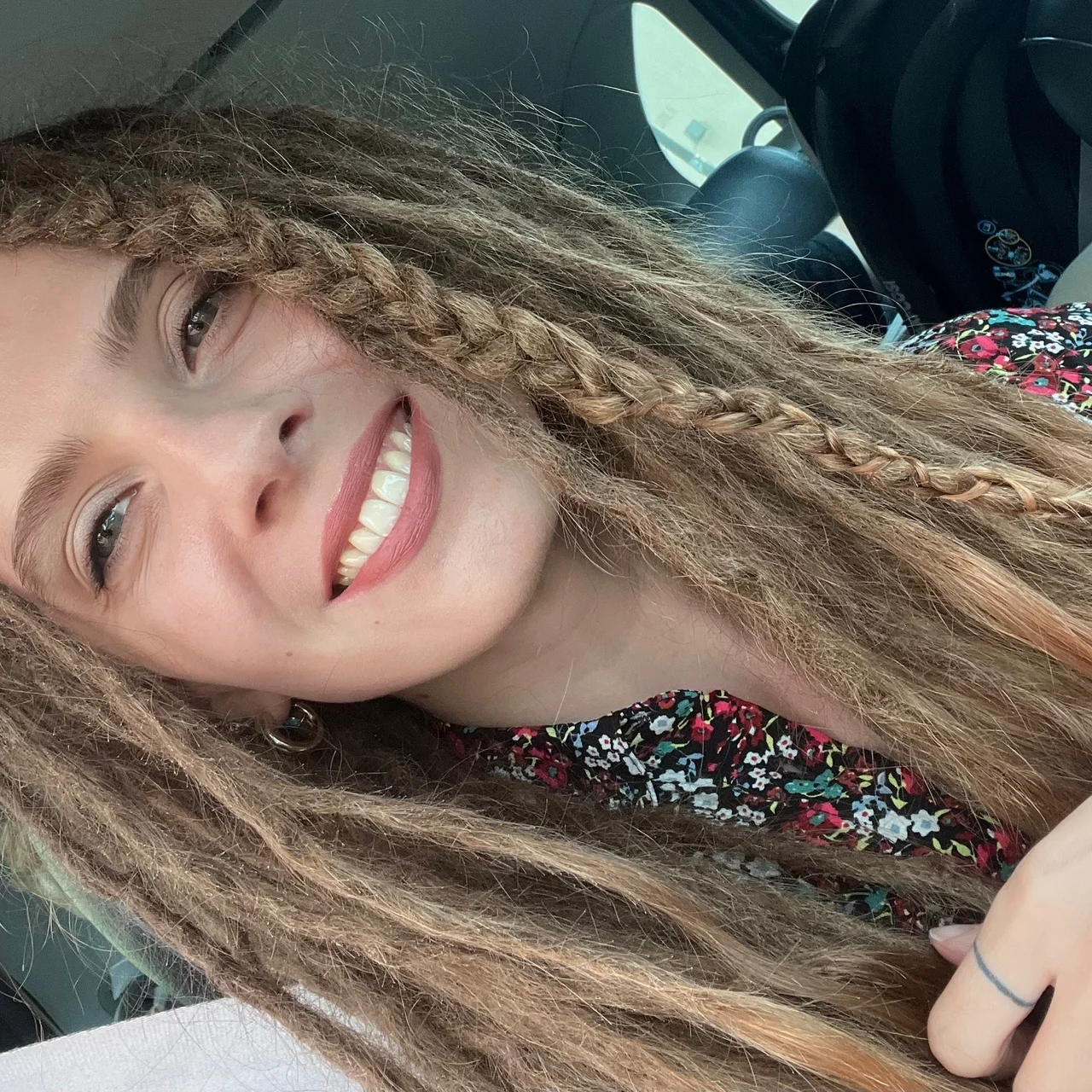 Jane Sands - OnlyFans model