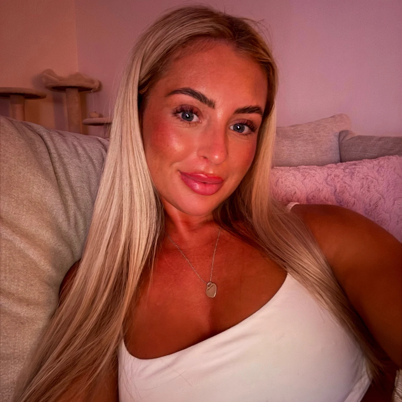 Jay🍒 - OnlyFans model