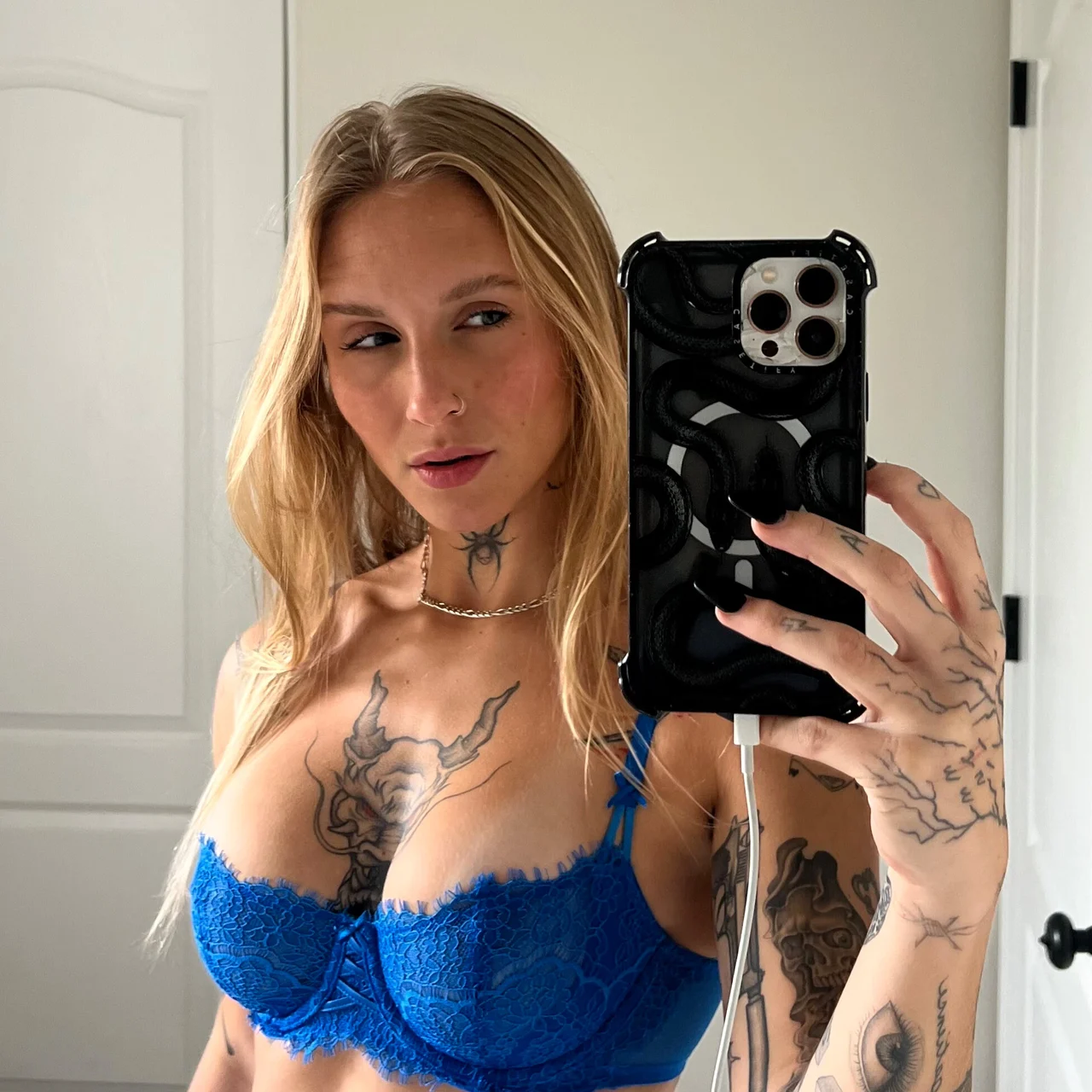 Jay🖤 RATED #1 HOTTEST TATTOO GIRL ON OF - OnlyFans model