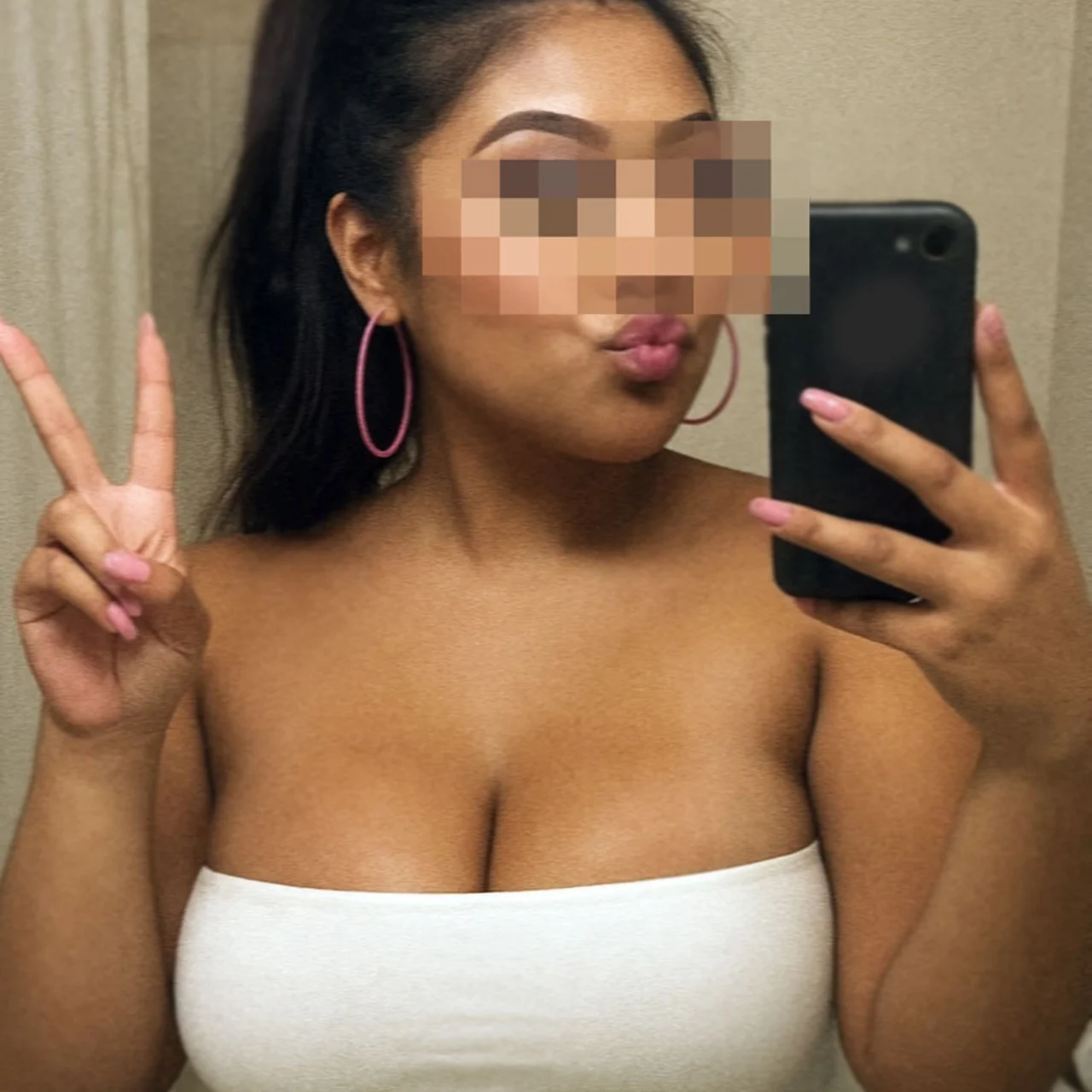 Jazmine Swallows - OnlyFans model