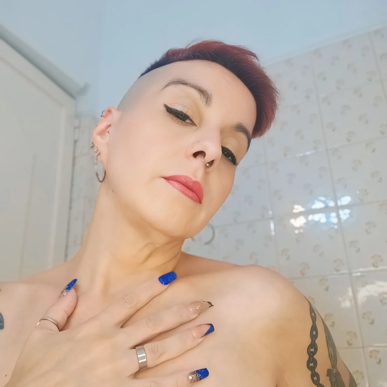 Jinxsex - OnlyFans model