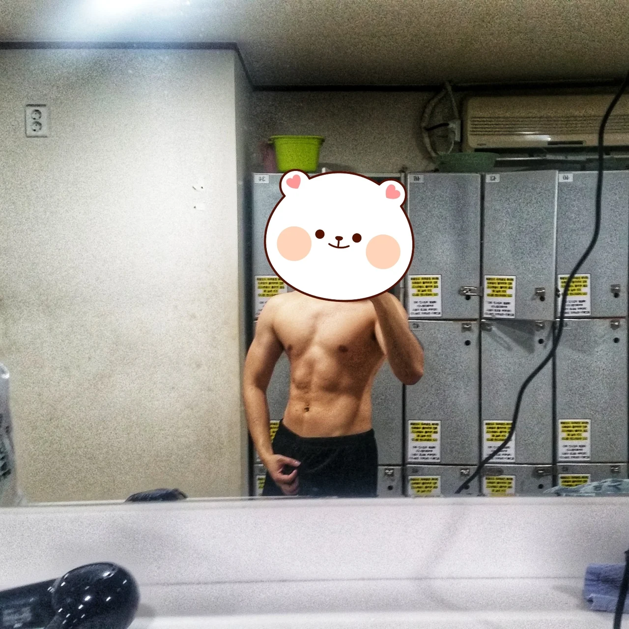 Sexy muscle Korean - OnlyFans model