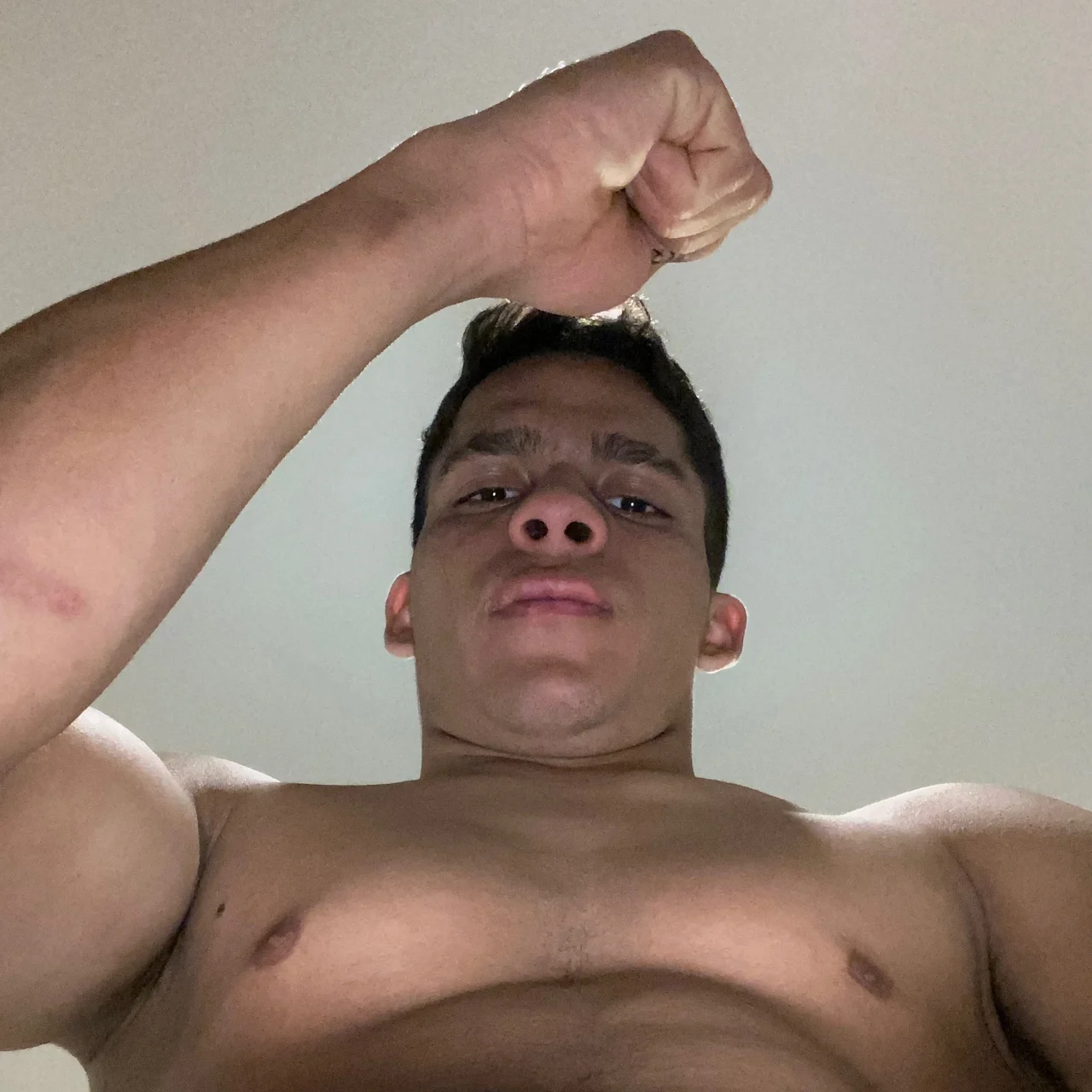 Castillojose69 - OnlyFans model