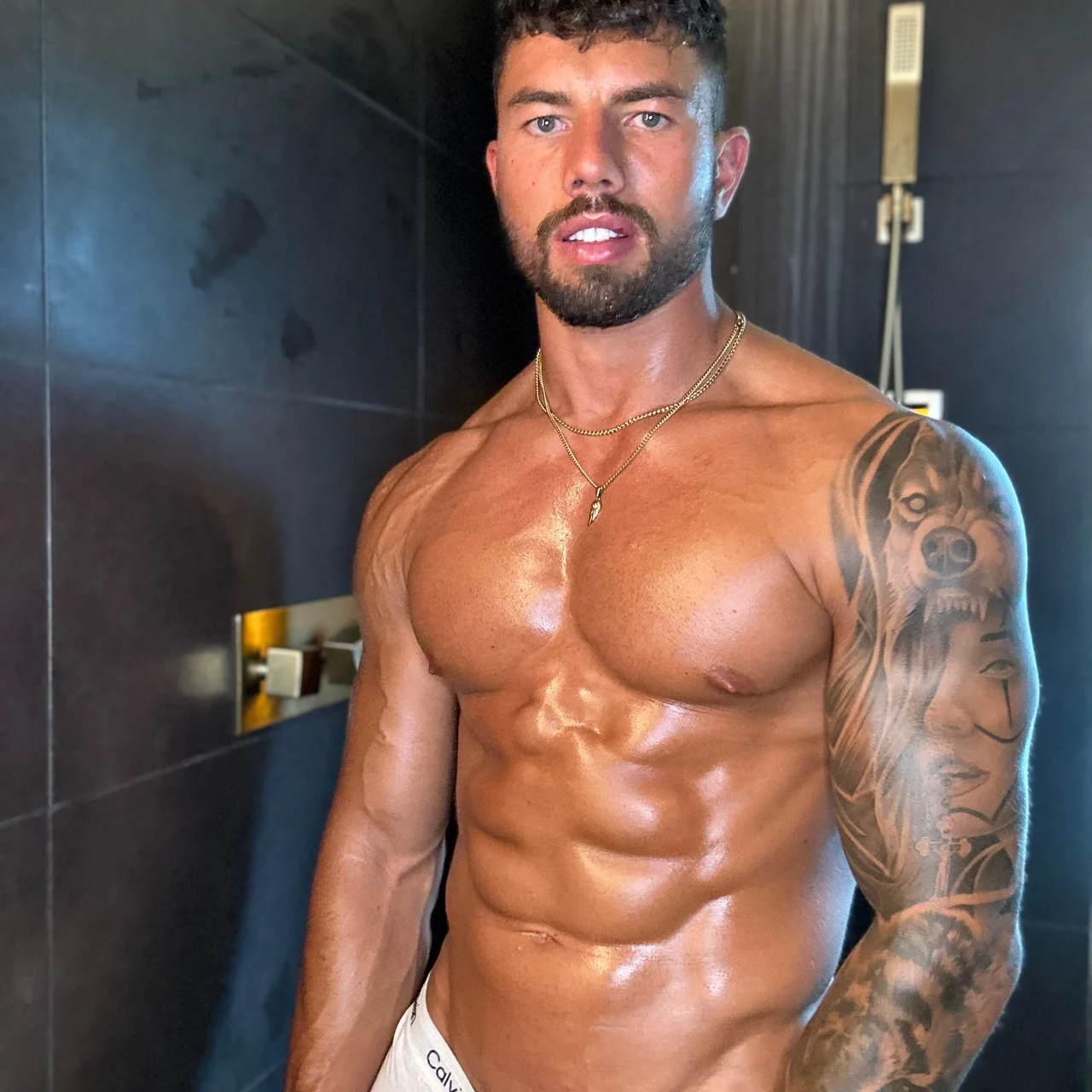 JT - OnlyFans model