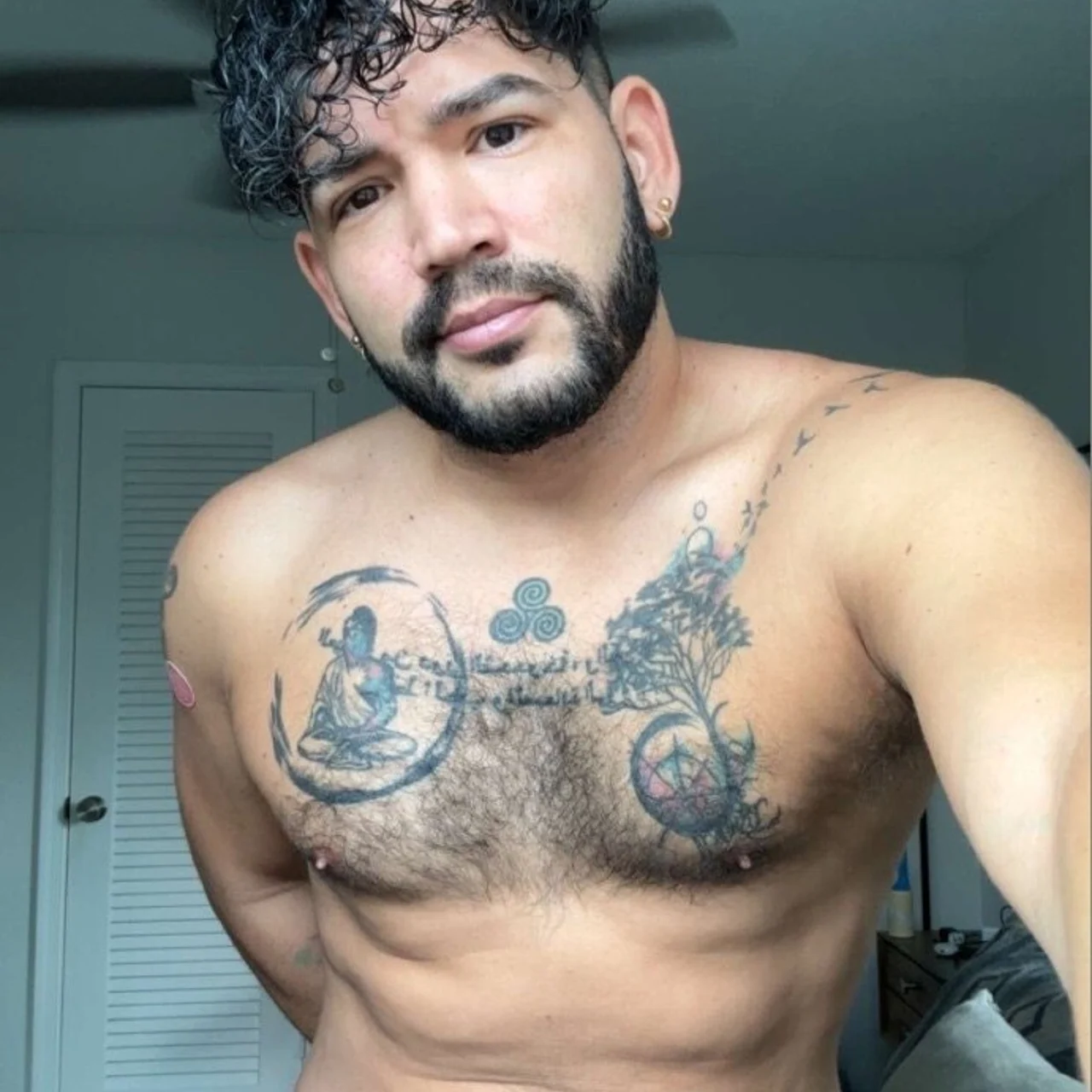 Juankynk - OnlyFans model
