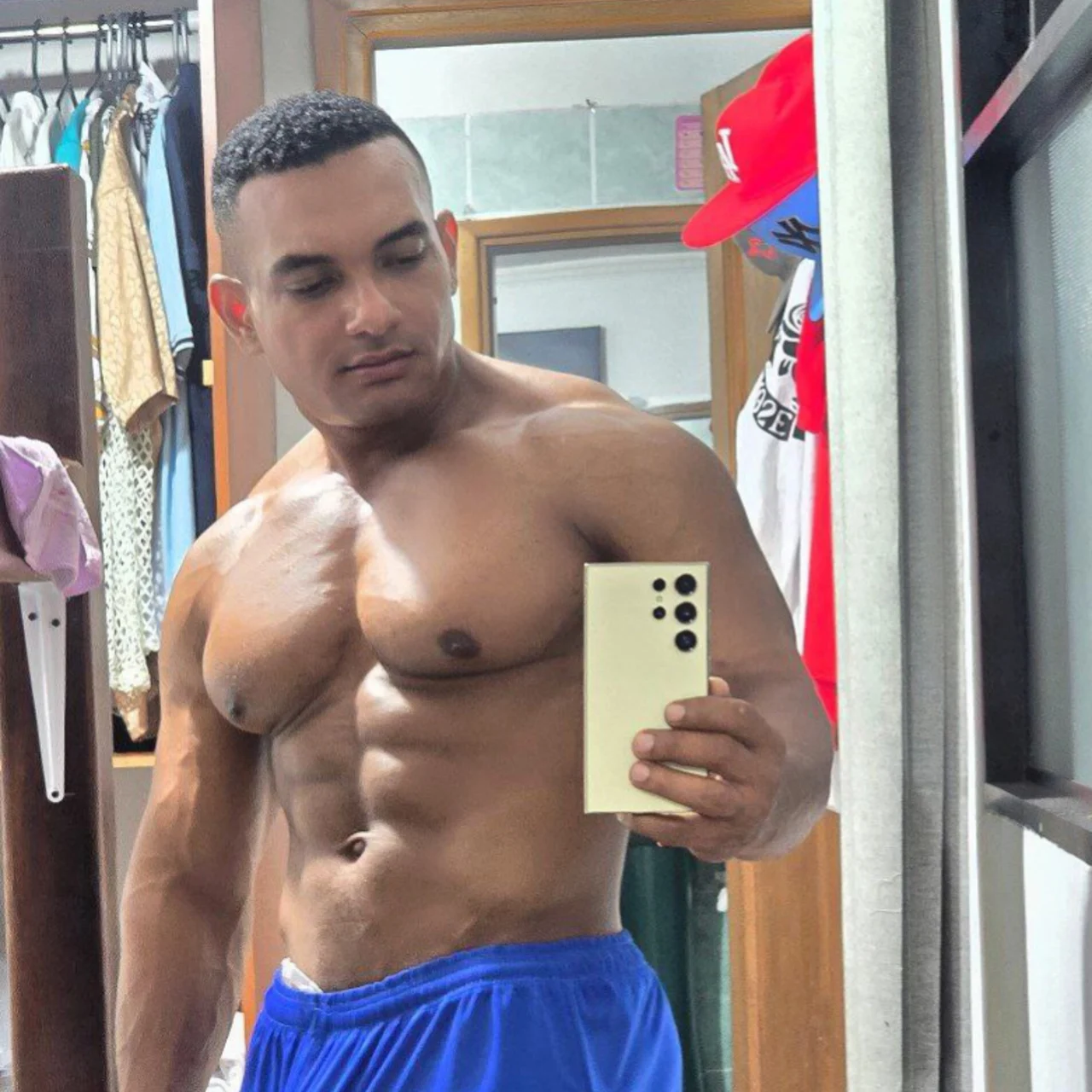 ANDRES JUNIOR❄ - OnlyFans model