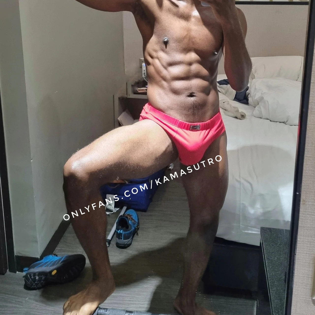 Kamasutro - OnlyFans model