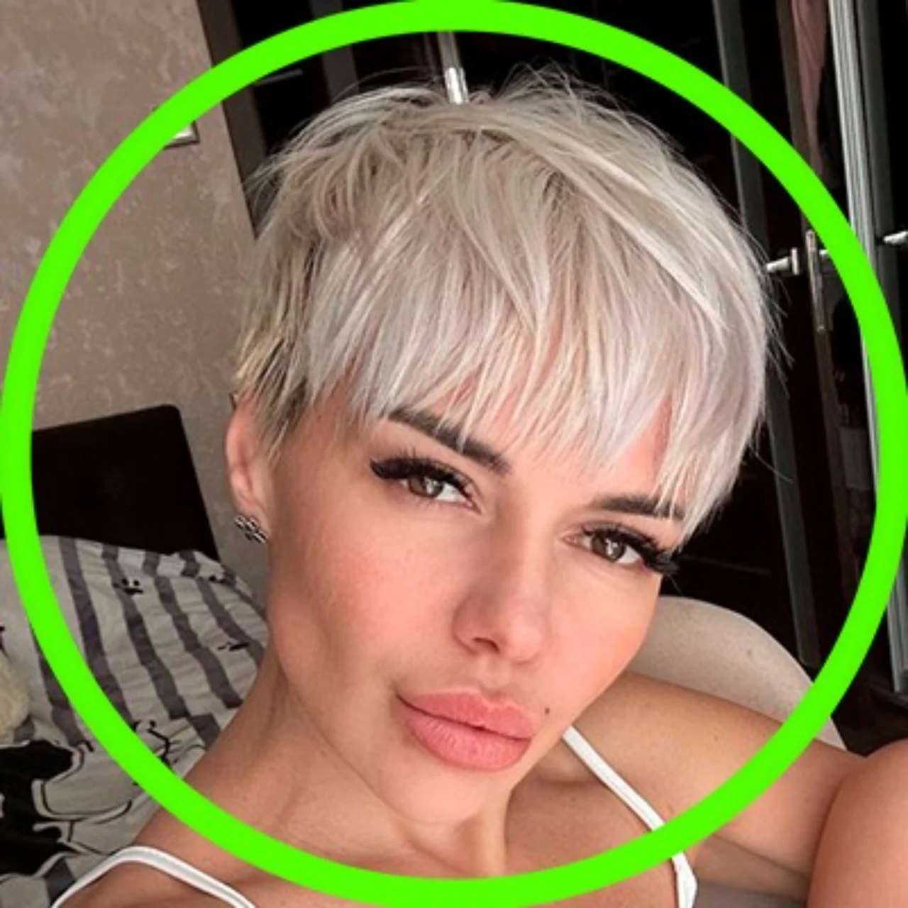 Karina White 🤍 - OnlyFans model