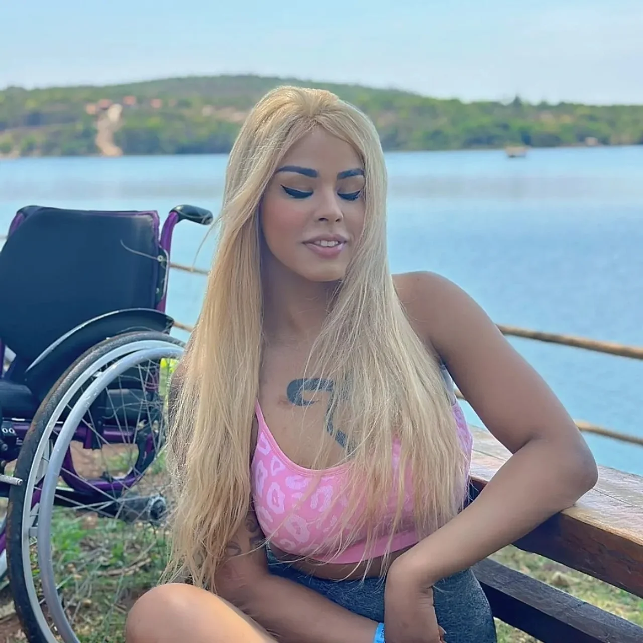 πππ₯πππ£ππππ πΈπ£πππ₯ππ€ - OnlyFans model