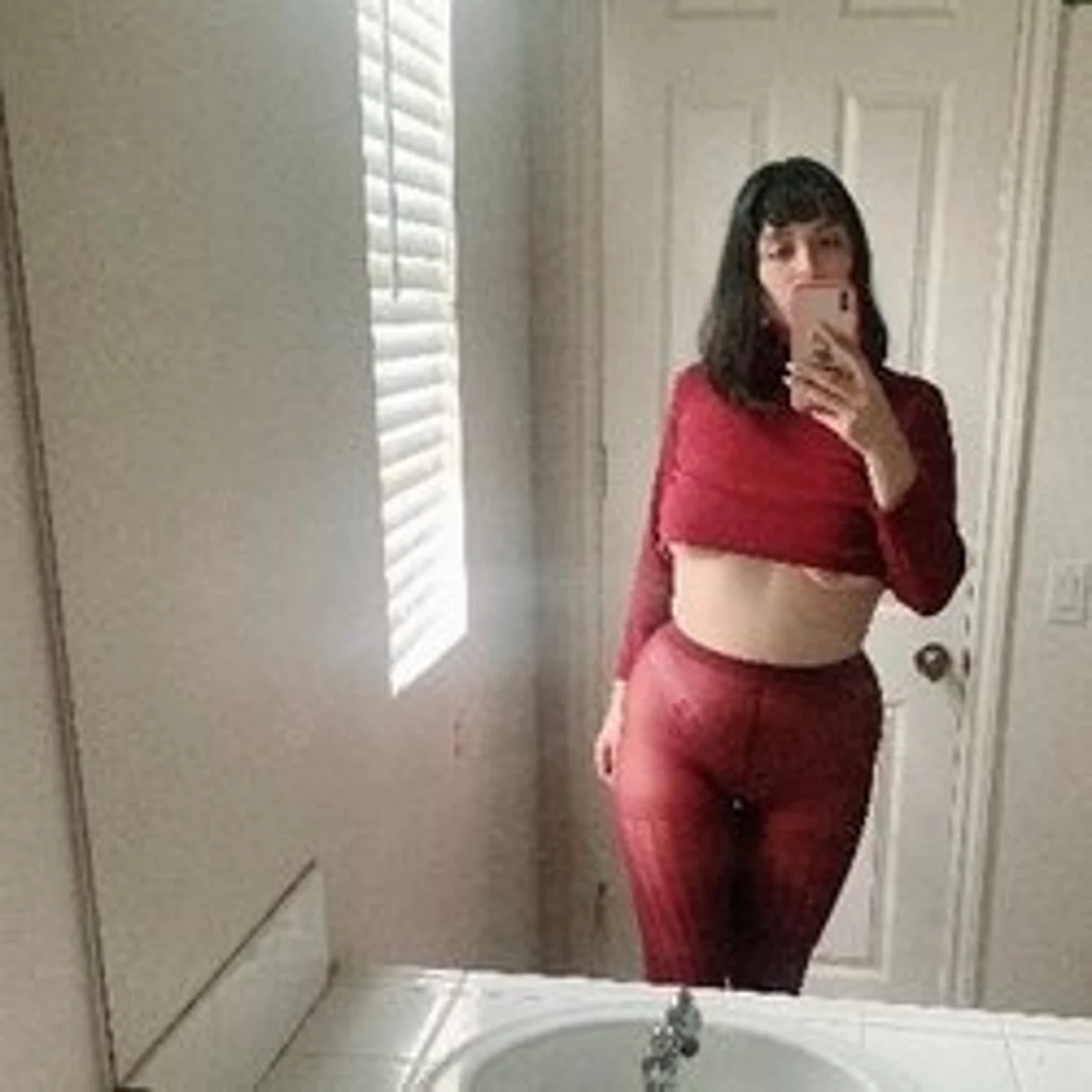 Mel Love - OnlyFans model