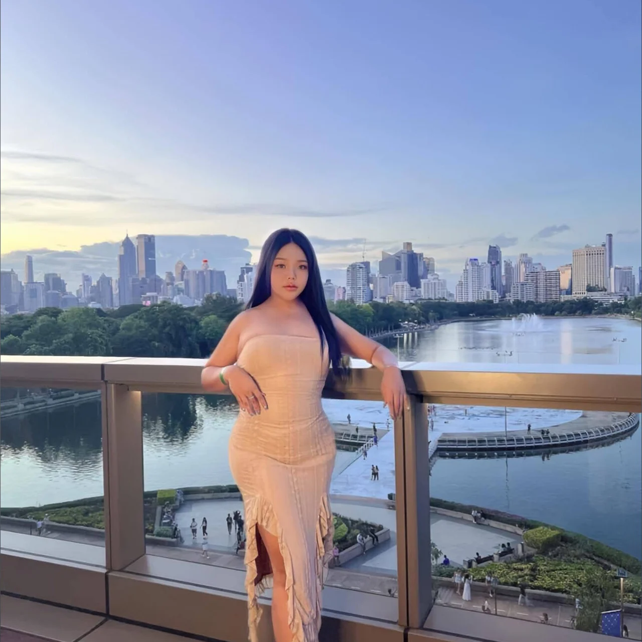 👩‍🌾 𝐓𝐬 Keky Chubby - 𝐓𝐨𝐩 VC - OnlyFans model