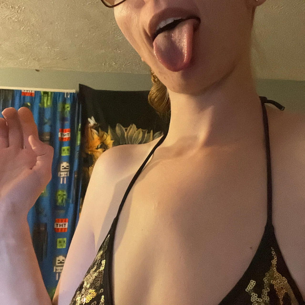 KiKiPAWG - OnlyFans model