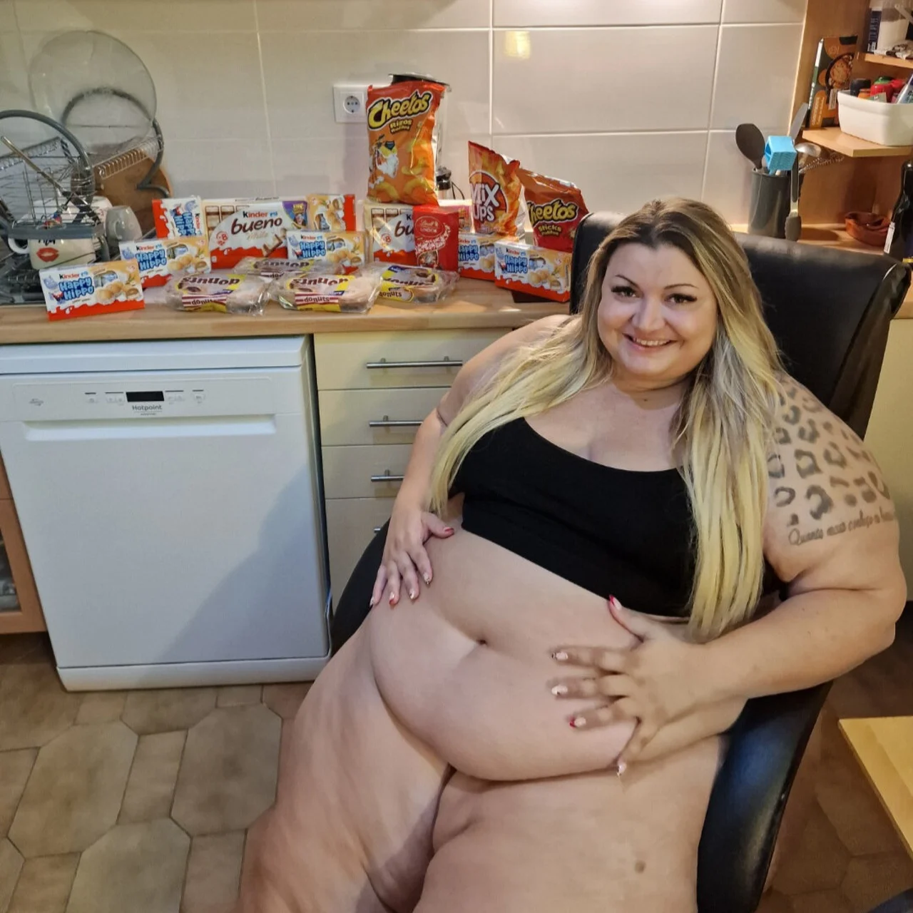 KinkyFeline - OnlyFans model