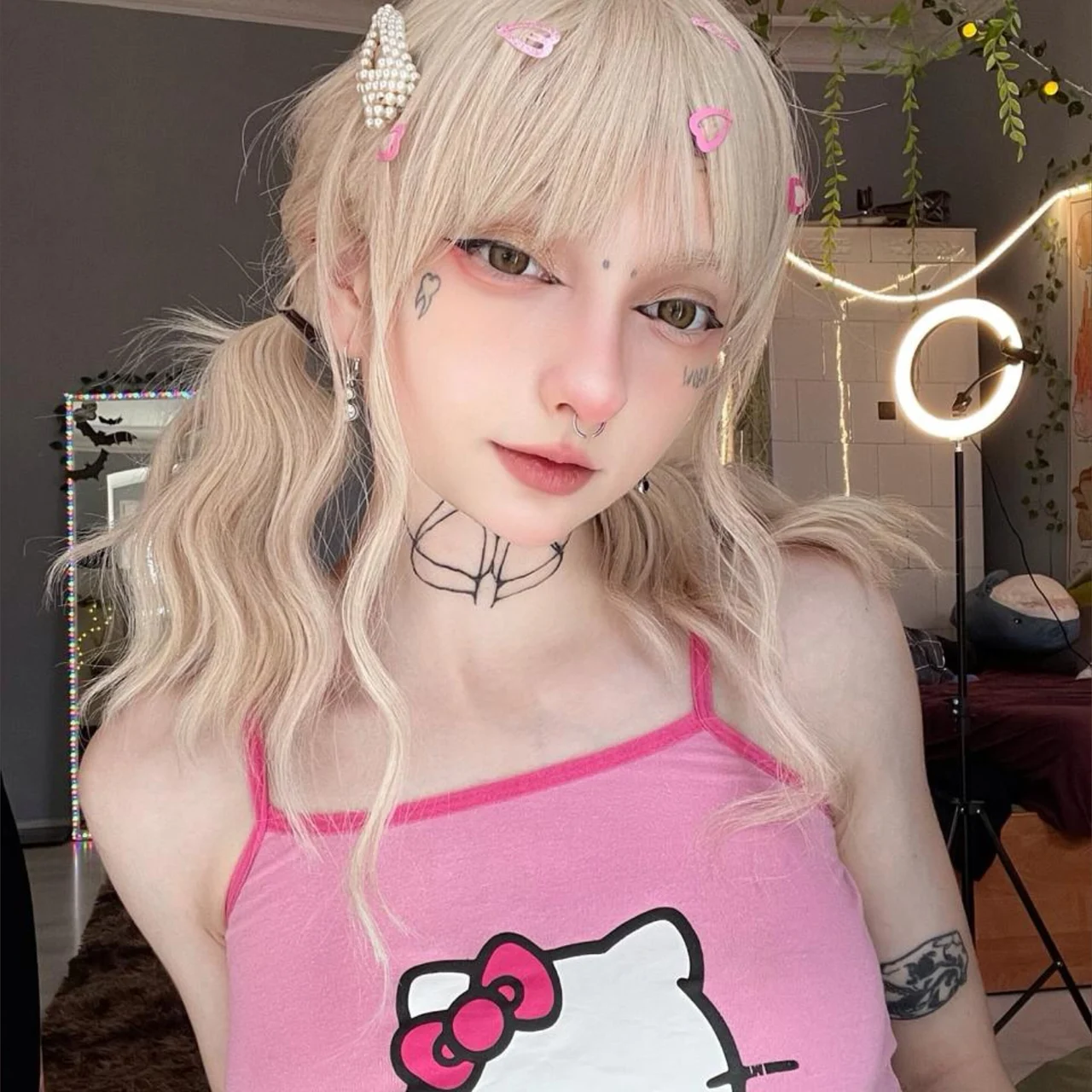 🎀 KIRA SIN 🎀 - OnlyFans model