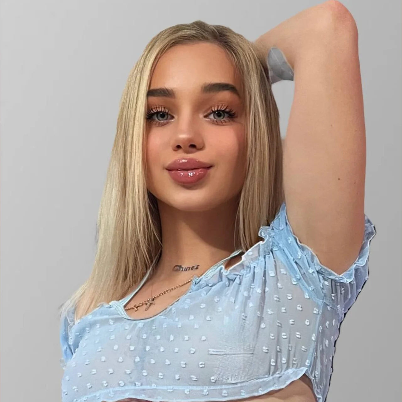 kiss - OnlyFans model