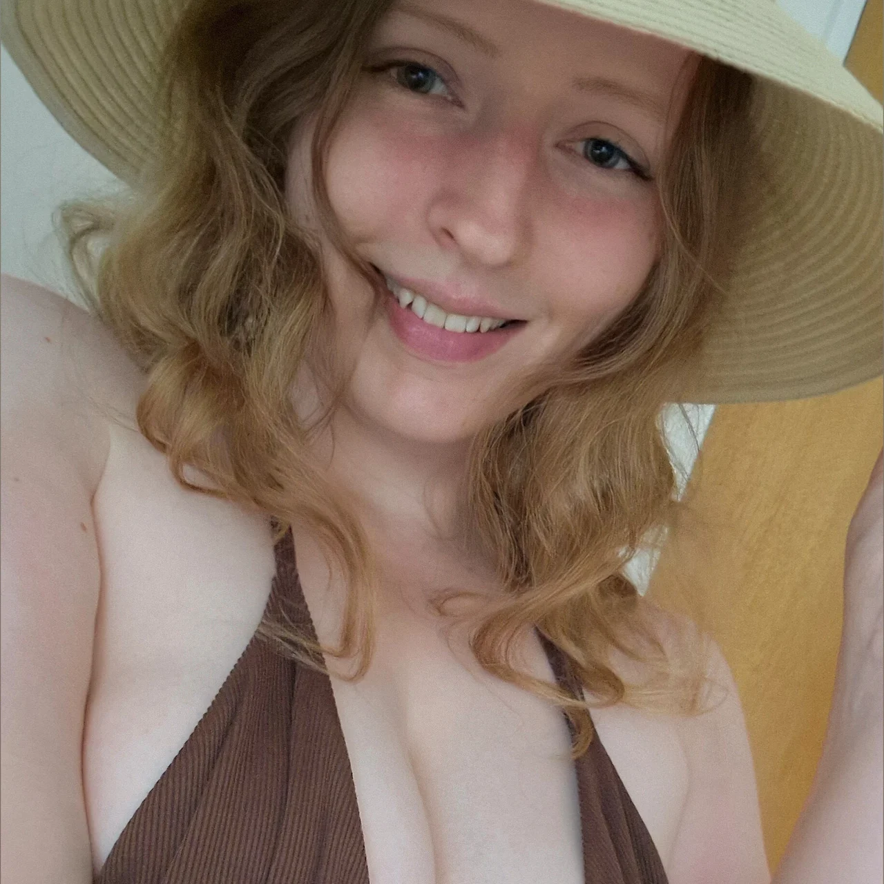 💕 Curvy PAWG Emily 💕 - OnlyFans model