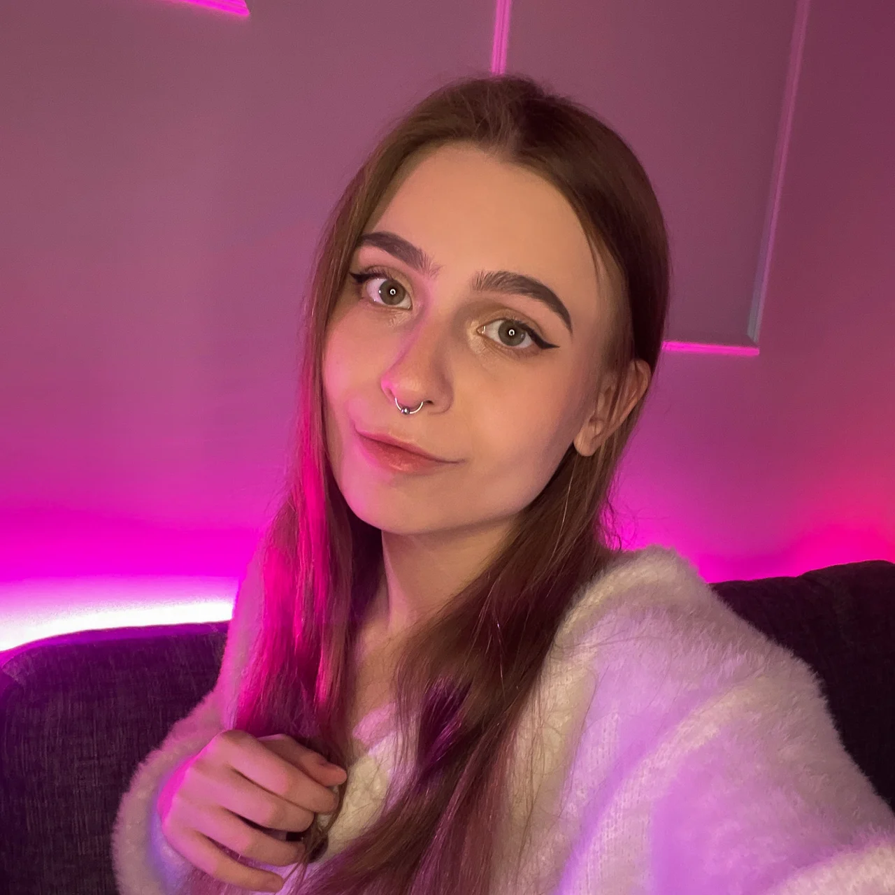 Sofia on all fours 🐾 VIP PLACE 🐾 - OnlyFans model