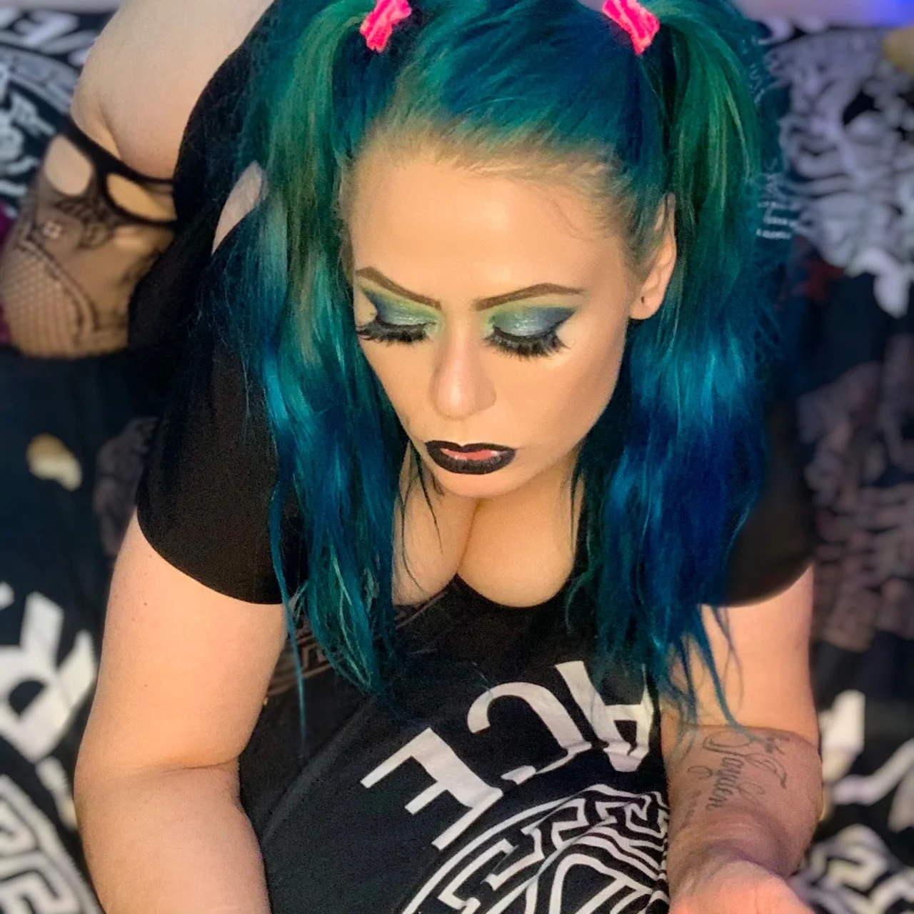 🥀 𝕿𝖍𝖊 𝕳𝖊𝖆𝖉𝖇𝖆𝖓𝖌𝖊𝖗 𝖜𝖍🫧𝖗𝖊 ☠️ 💎🅥🅘🅟ⓅⒶⒼⒺ☠️ - OnlyFans model